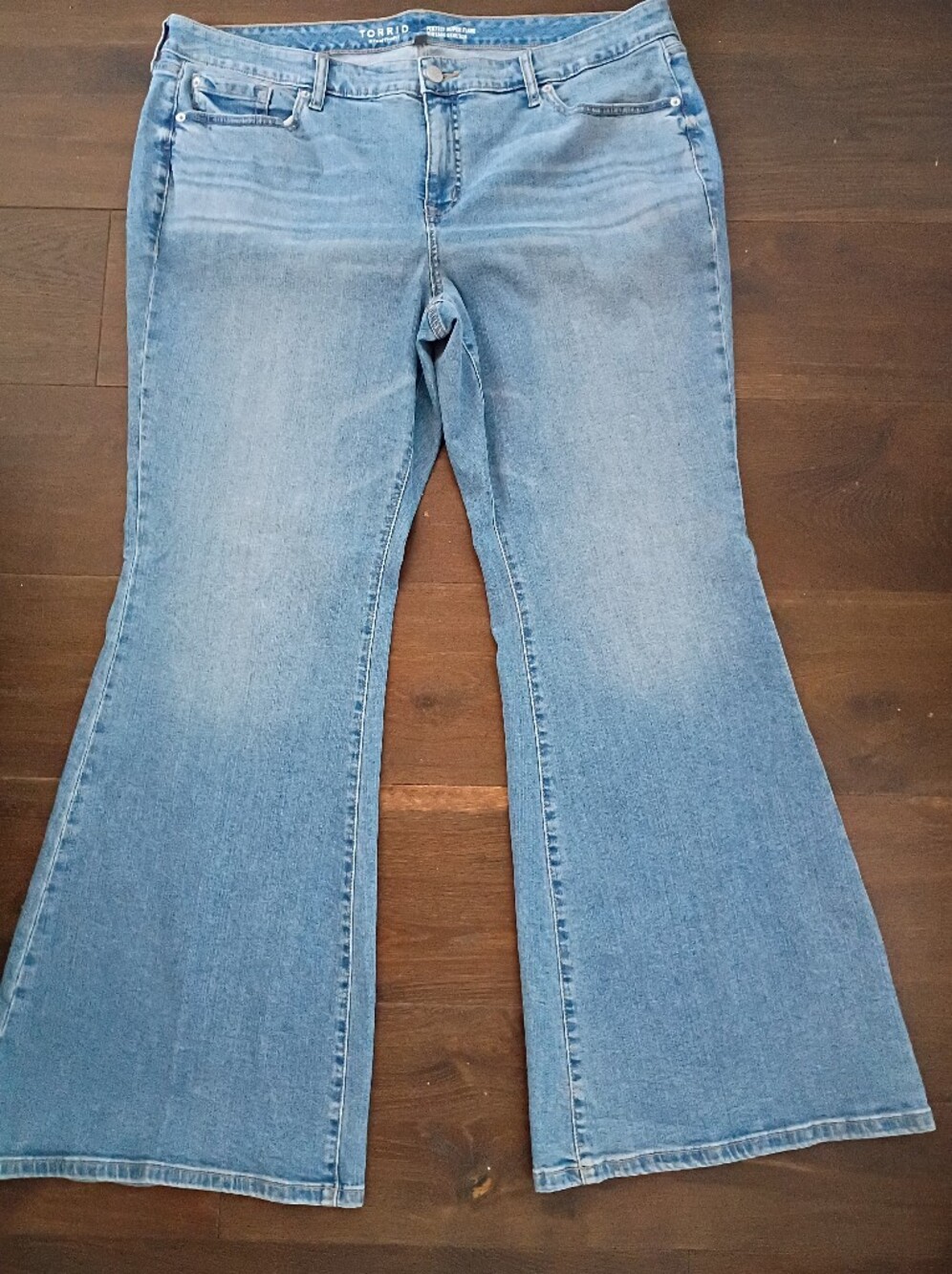 Torrid Perfect Super Flare Vintage Stretch Women's Jeans Size 20T - Picture 2 of 12